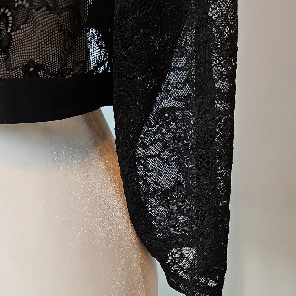 Torrid Curve Black Lace Under-It-All Crop Long Sleeve Top Bra Size 3 - Picture 5 of 12